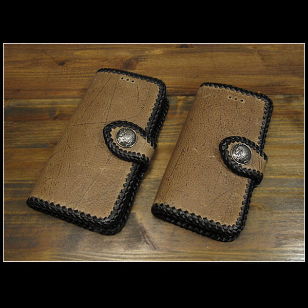 iPhoneケース スマホケース 手帳型 レザーケース スマホカバー クードゥー革　チャールズ・F・ステッド社　ライトブラウン コンチョ付き  Genuine Kudu Leather Wallet Cover Flip Case for iPhone WILD HEARTS 