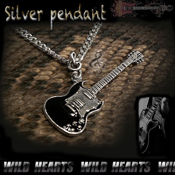 クリックポストのみ送料無料！ギターペンダントトップ ネックレストップ ギター シルバー925 シルバーペンダント silver pendant  guitar silver necklace (ID pt1519)