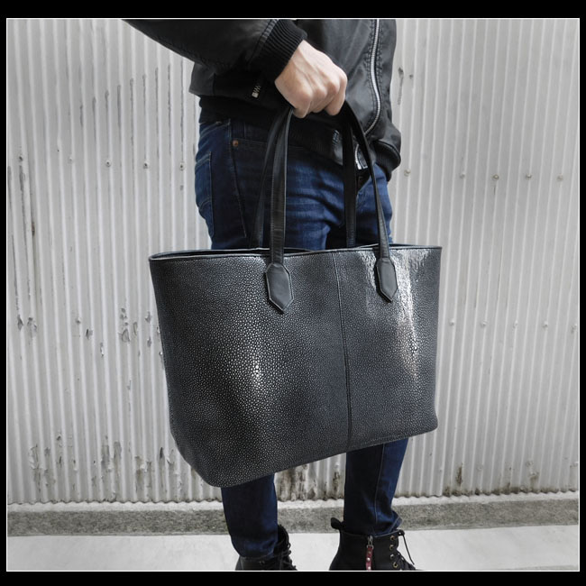 スティングレイ　エイ革　トートバッグ　ショルダーバッグ　　ガルーシャ　レザー　本革　男女兼用　Stingray Genuine Leather  Cowhide Tote Bag Shoulder Bag Unisex WILD HEARTS Leather&Silver (ID tb2498)